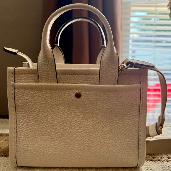 Coach Cargo tote bag 20 
New without tags - Picture 2 of 6